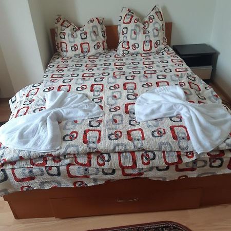 Lucian Studio Apartment บูคาเรสต์ ภายนอก รูปภาพ